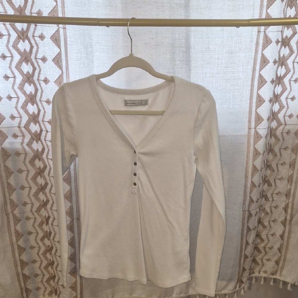 American Eagle Outfitters White Long Sleeve Tee